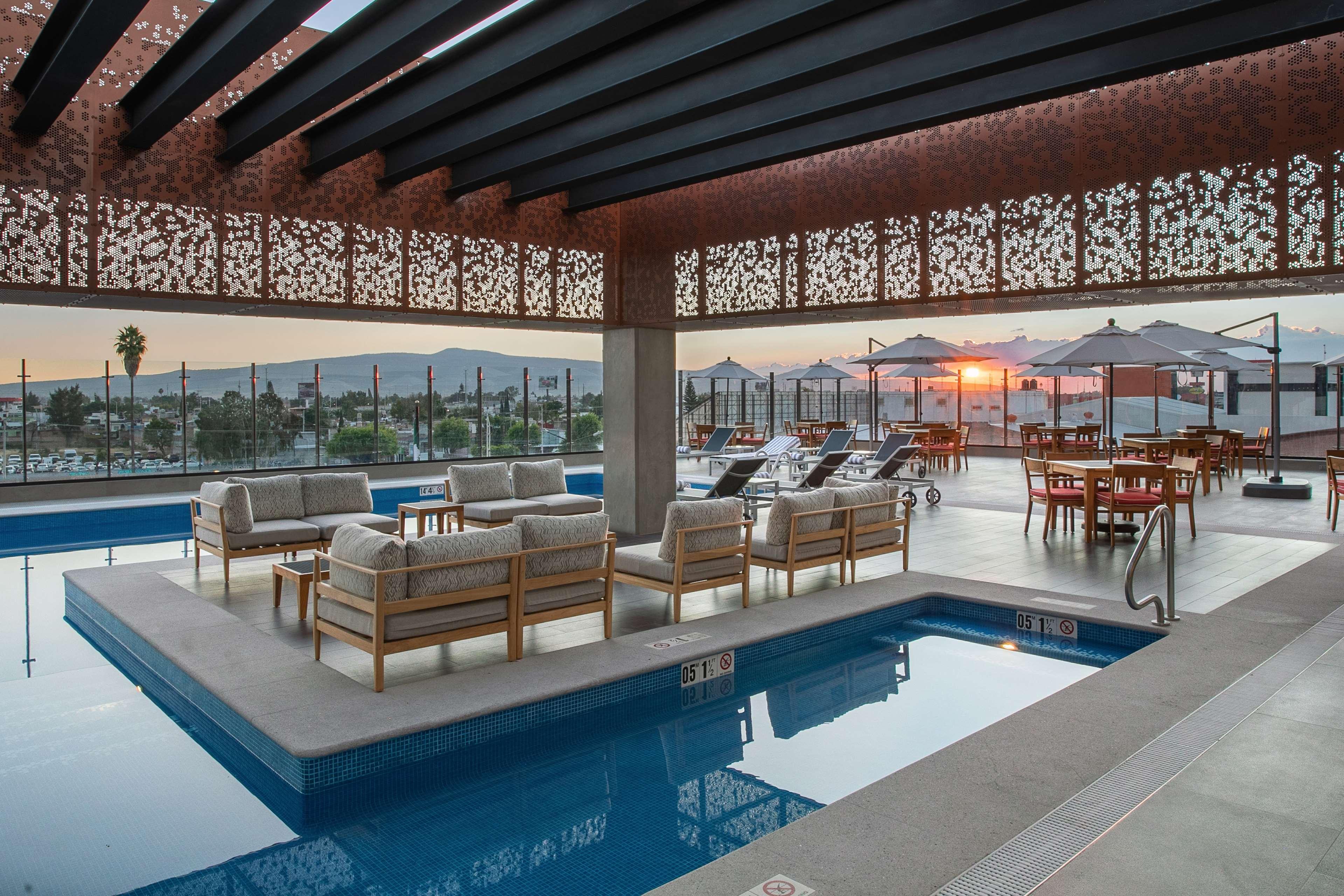 Doubletree By Hilton Celaya Celaya  Dış mekan fotoğraf