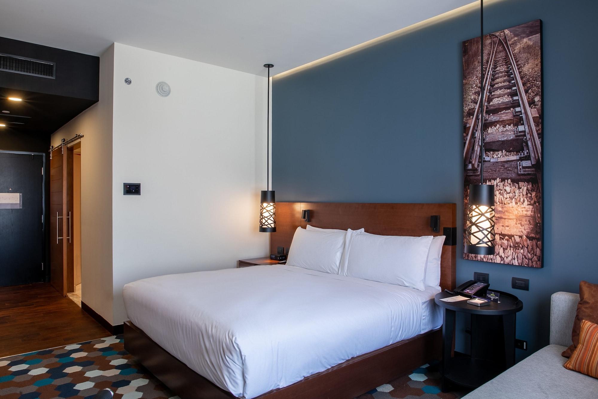 Doubletree By Hilton Celaya Celaya  Dış mekan fotoğraf