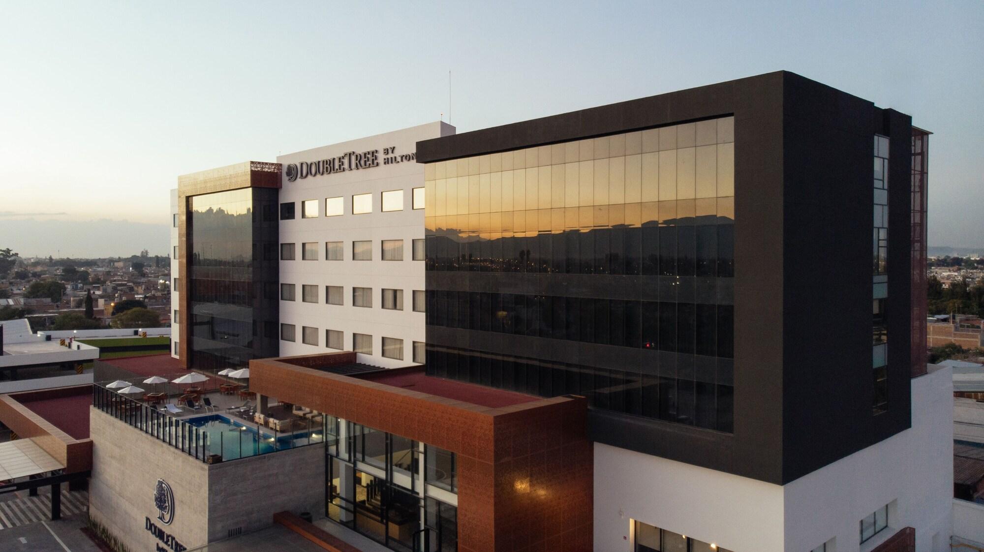 Doubletree By Hilton Celaya Celaya  Dış mekan fotoğraf