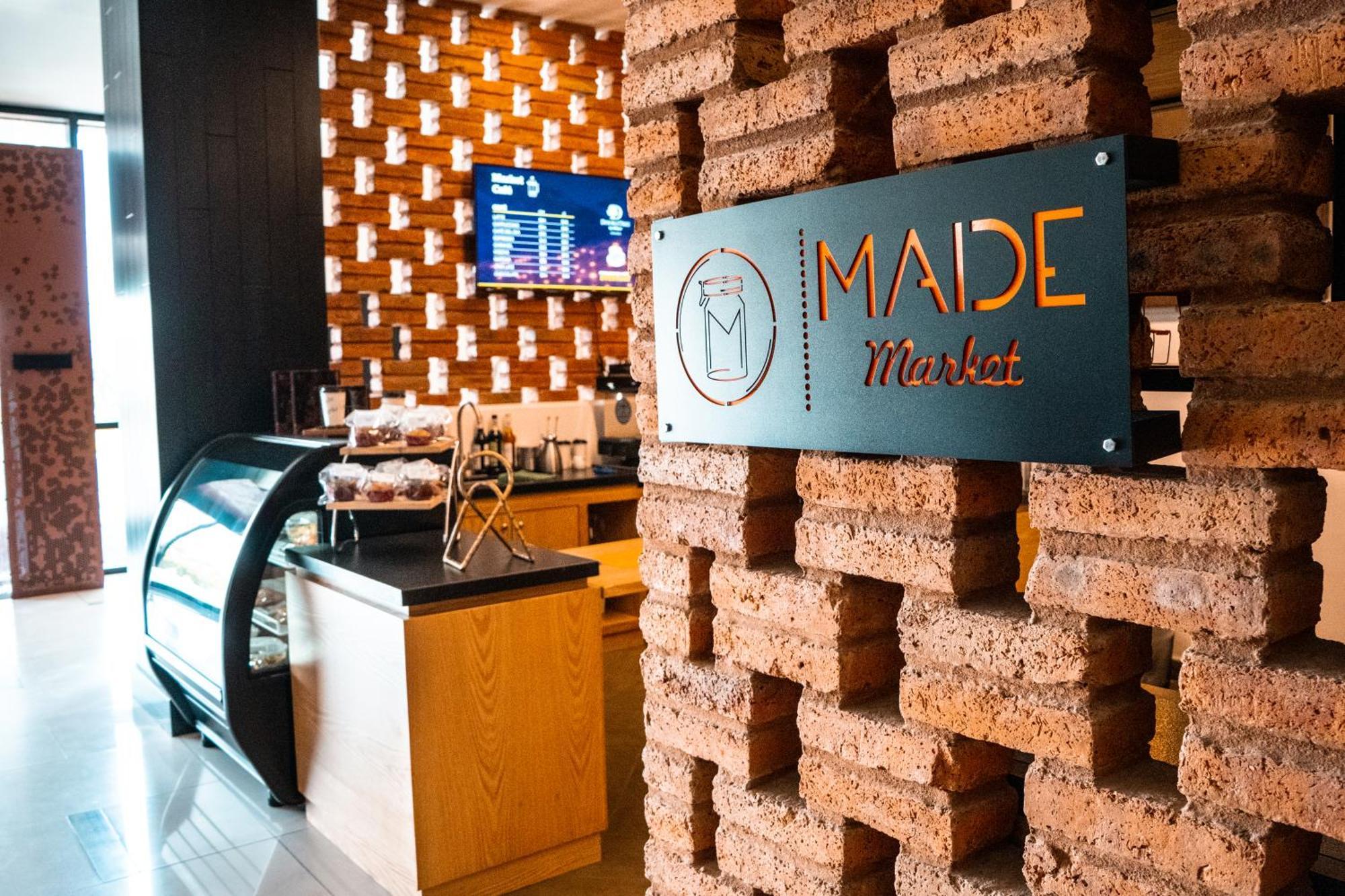 Doubletree By Hilton Celaya Celaya  Dış mekan fotoğraf