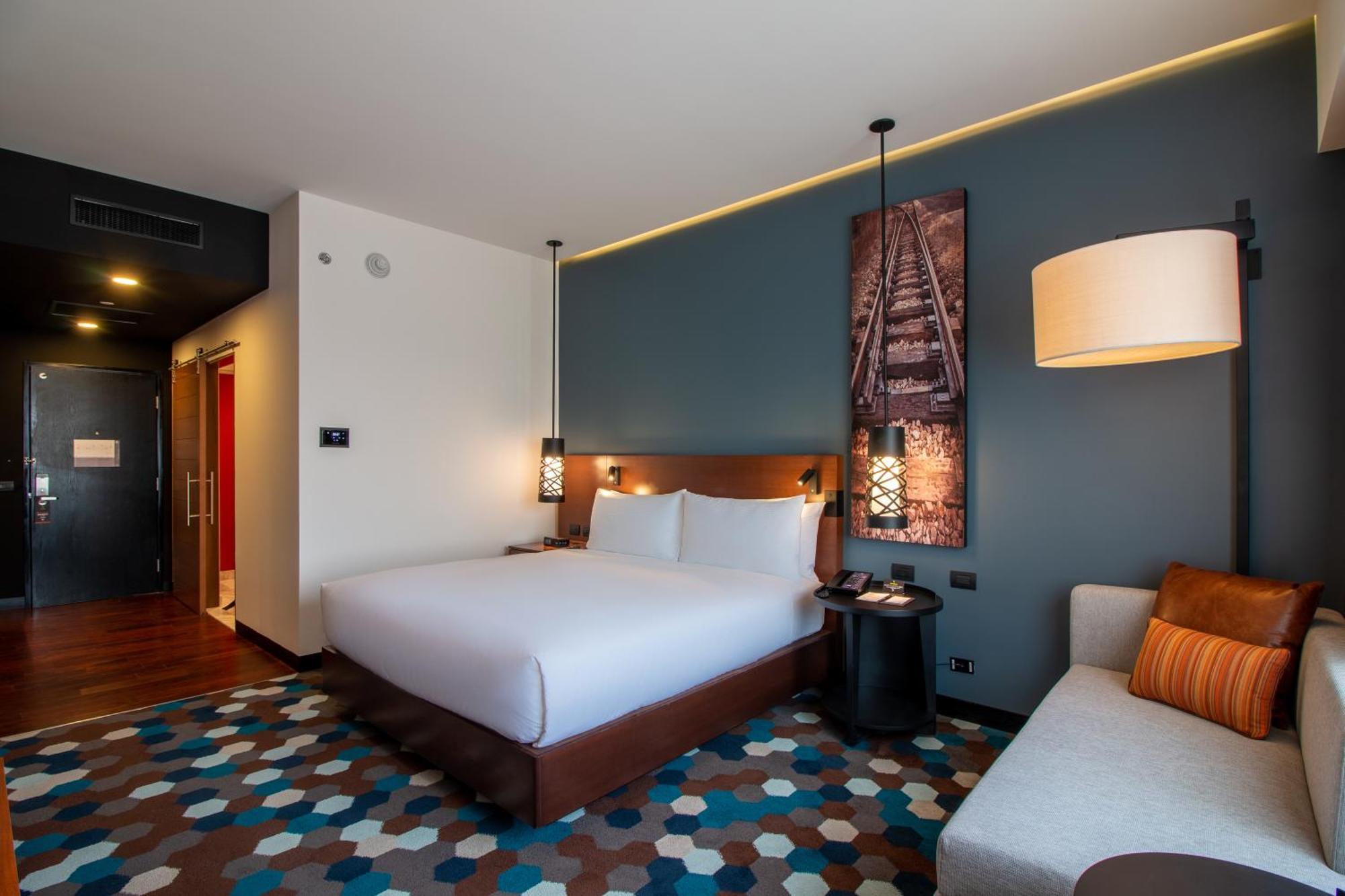 Doubletree By Hilton Celaya Celaya  Dış mekan fotoğraf