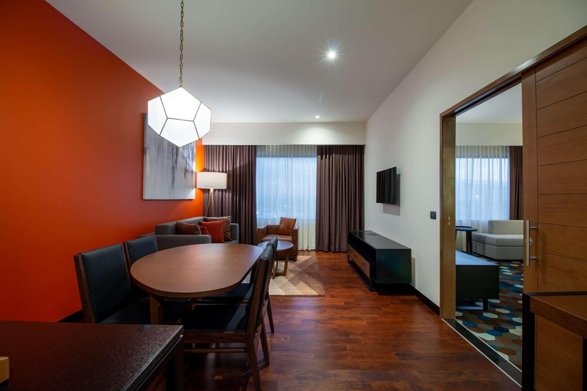 Doubletree By Hilton Celaya Celaya  Dış mekan fotoğraf