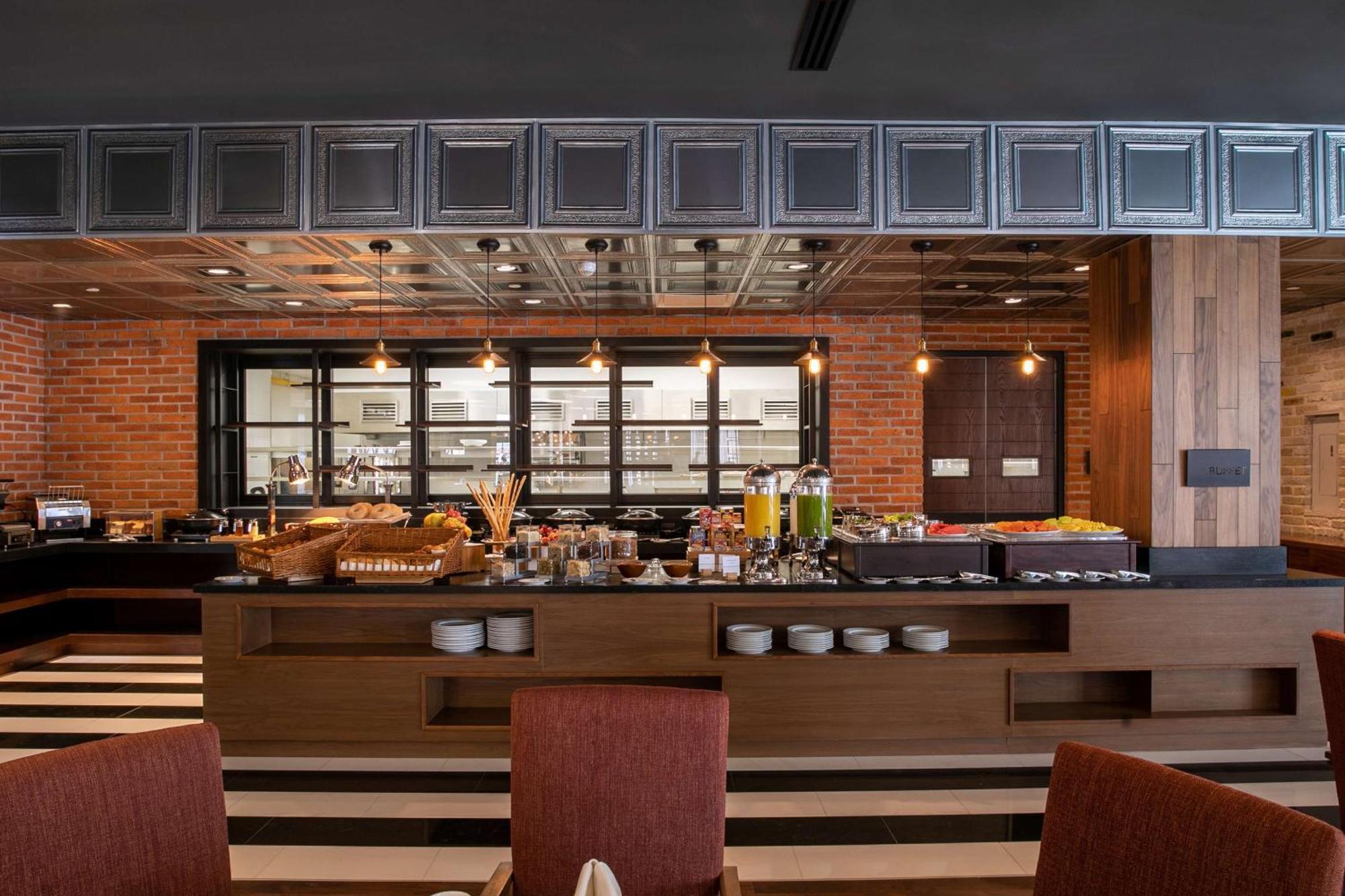 Doubletree By Hilton Celaya Celaya  Dış mekan fotoğraf